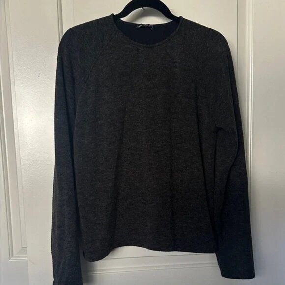 Zara Dark Gray Long Sleeve Sweater - Picture 1 of 6